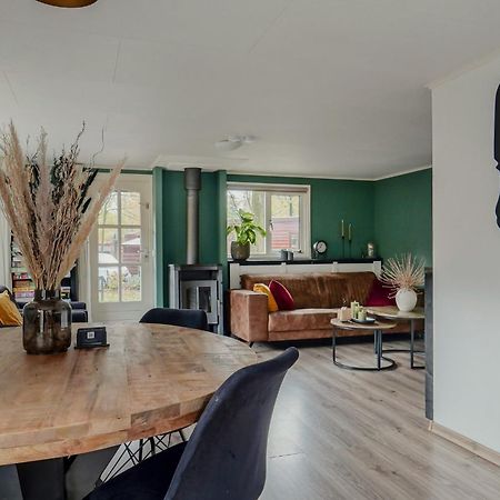 Better Together - Luxe Chalet Met Houtkachel Erm Экстерьер фото